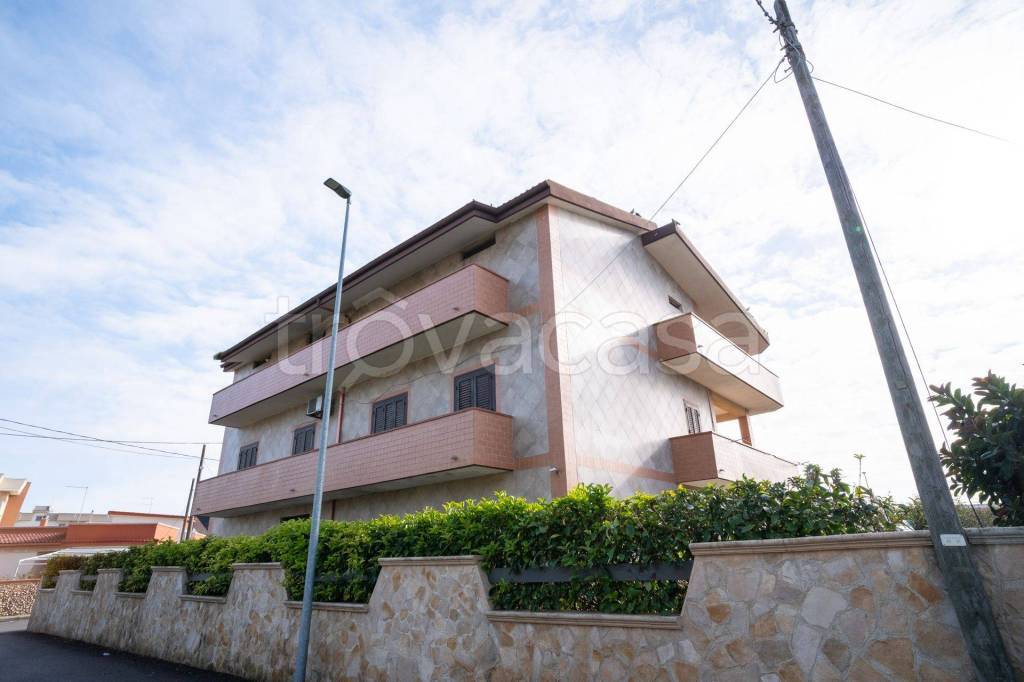 appartamento in vendita a Taranto in zona Talsano