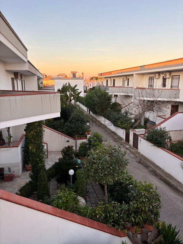 casa indipendente in vendita a Taranto in zona Talsano