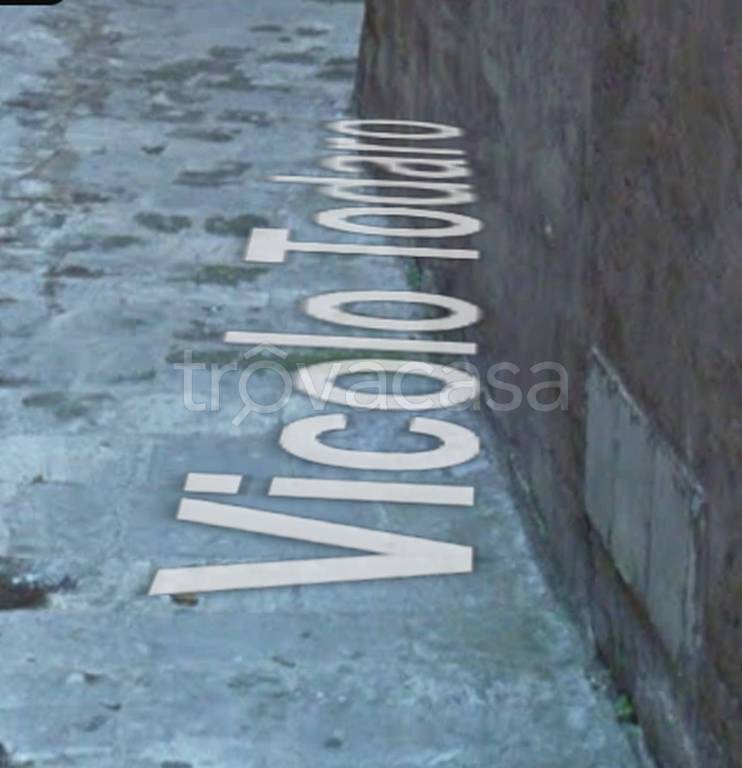 negozio in vendita a Taranto in zona Borgo Antico