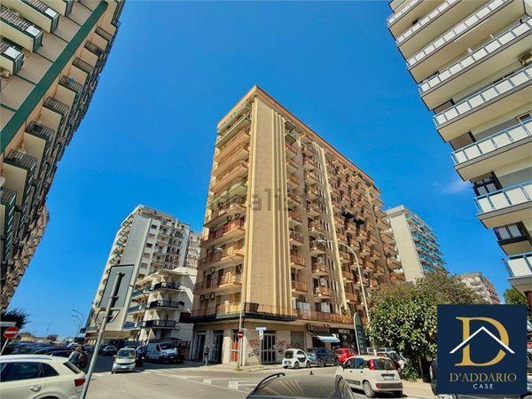 appartamento in vendita a Taranto in zona Italia-Montegranaro