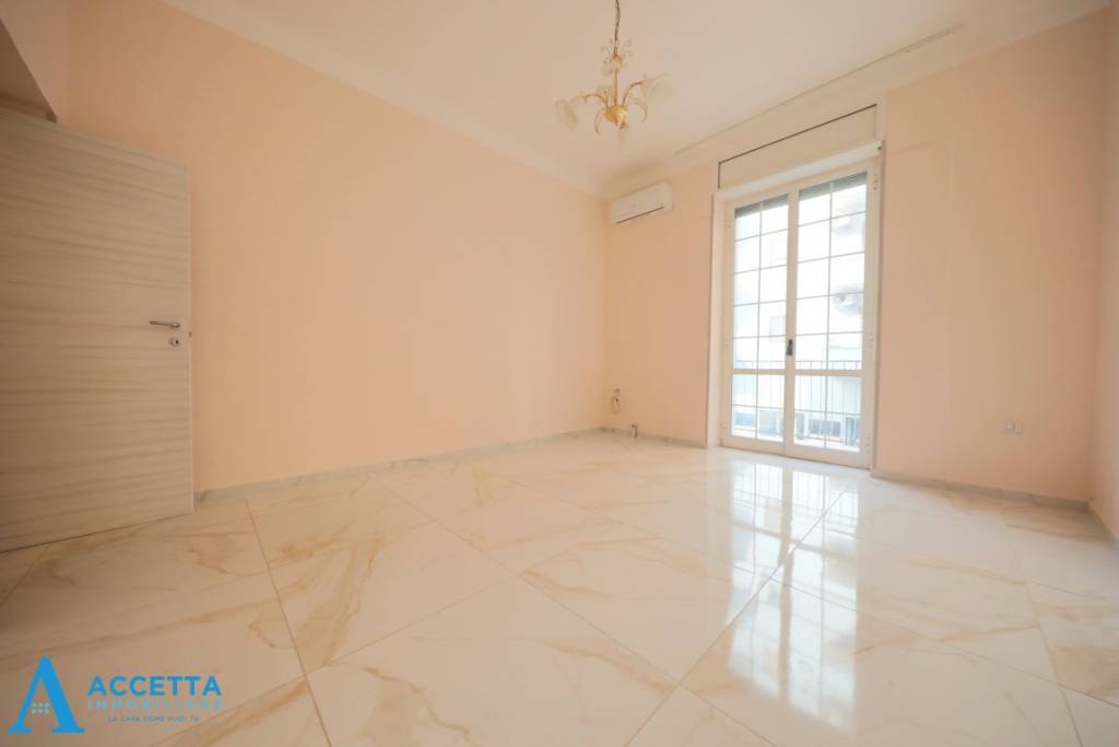 appartamento in vendita a Taranto in zona Italia-Montegranaro