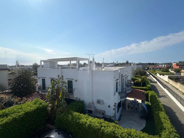 casa indipendente in vendita a Taranto in zona Talsano