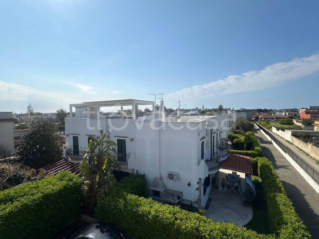 casa indipendente in vendita a Taranto in zona Carelli