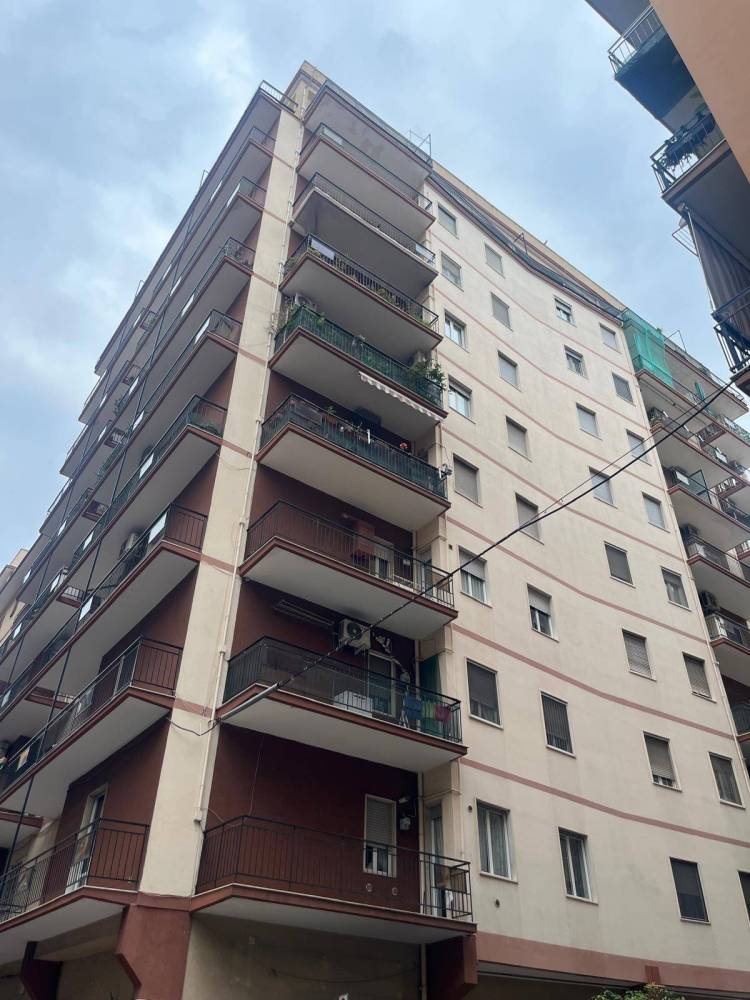 appartamento in vendita a Taranto in zona Tre Carrare-Battisti