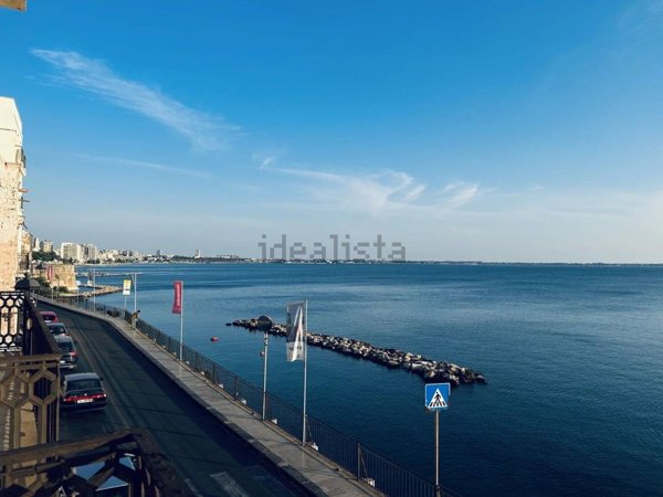 appartamento in vendita a Taranto in zona Borgo Antico