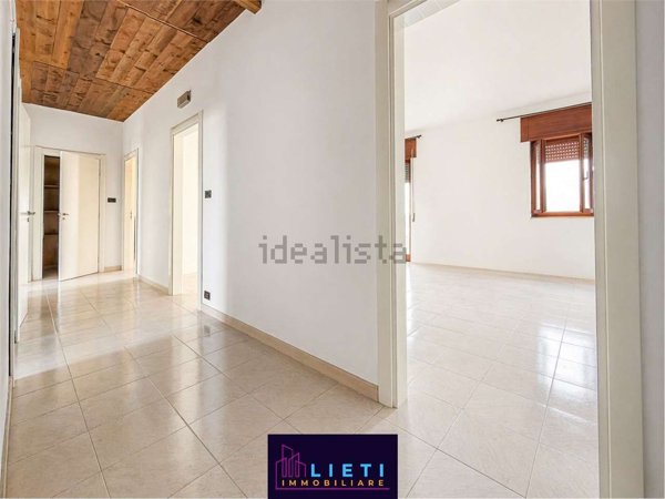 appartamento in vendita a Taranto in zona Tre Carrare-Battisti