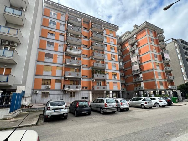 appartamento in vendita a Taranto in zona Tre Carrare-Battisti