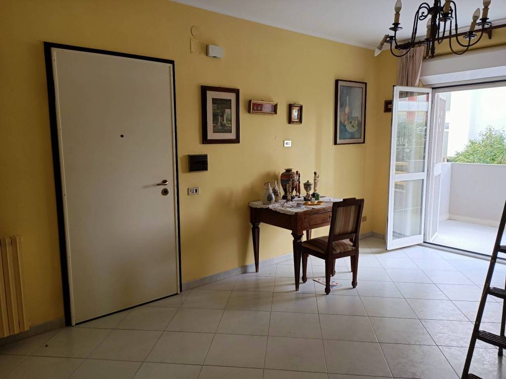 appartamento in vendita a Taranto in zona Solito-Corvisea