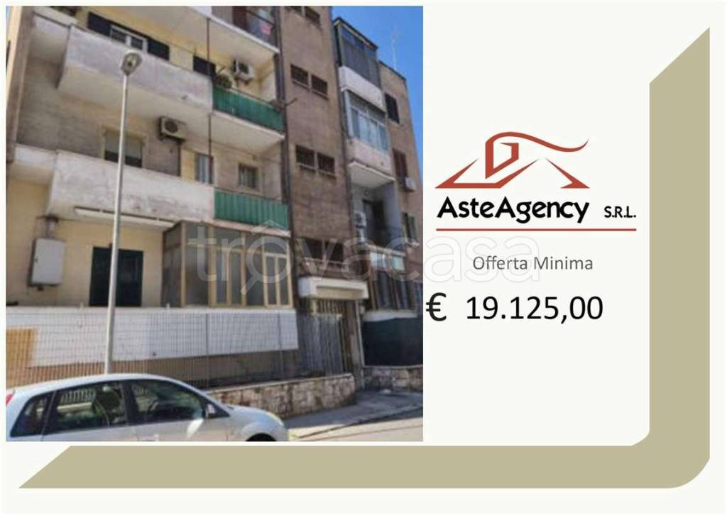 appartamento in vendita a Taranto in zona Tamburi-Croce