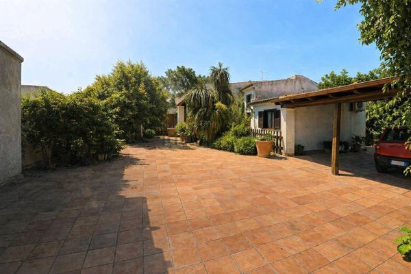 casa indipendente in vendita a Taranto in zona San Vito