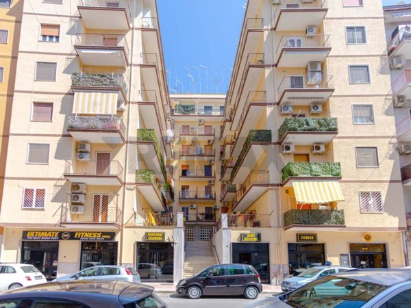 appartamento in vendita a Taranto in zona Italia-Montegranaro