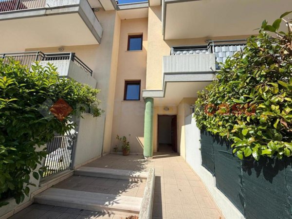 appartamento in vendita a Taranto in zona Lama