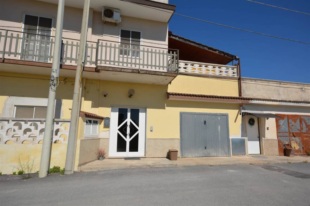 appartamento in vendita a Taranto in zona Talsano