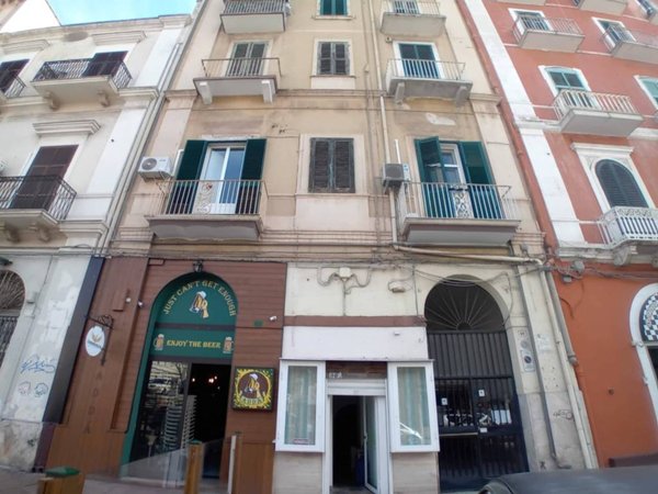 negozio in vendita a Taranto in zona Borgo