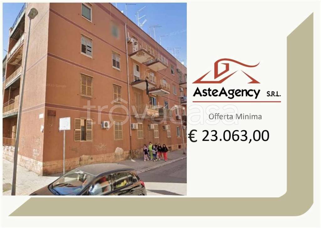 appartamento in vendita a Taranto in zona Tamburi-Croce