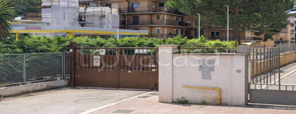locale commerciale in vendita a Taranto in zona Borgo