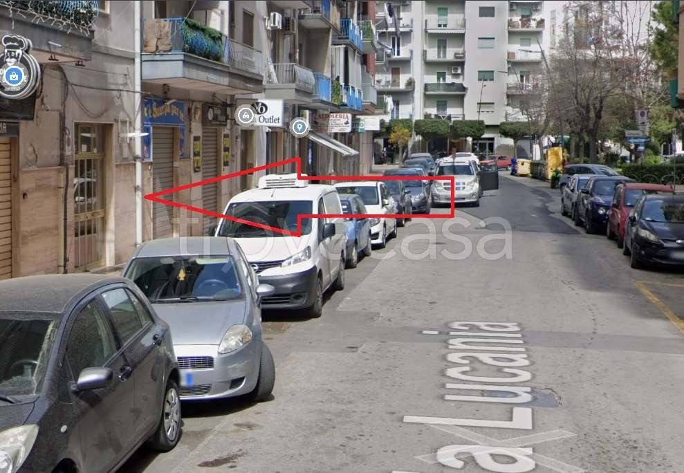 appartamento in vendita a Taranto in zona Italia-Montegranaro