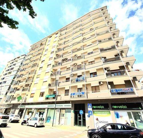 appartamento in vendita a Taranto in zona Italia-Montegranaro