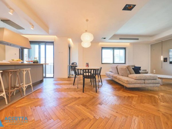 appartamento in vendita a Taranto in zona Italia-Montegranaro