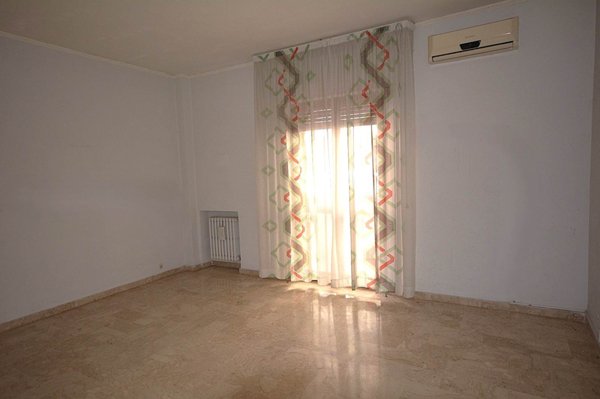 appartamento in vendita a Taranto in zona Italia-Montegranaro