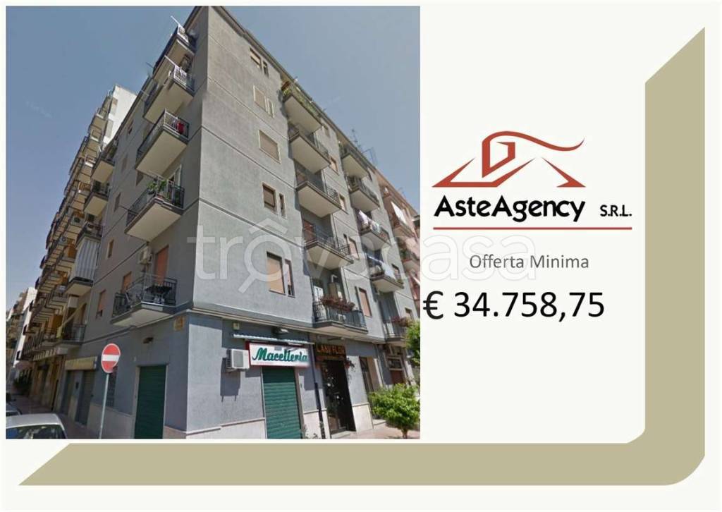 appartamento in vendita a Taranto in zona Italia-Montegranaro