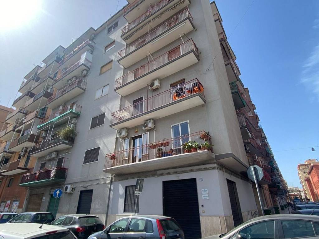 appartamento in vendita a Taranto in zona Tre Carrare-Battisti