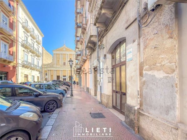 appartamento in vendita a Taranto in zona Borgo