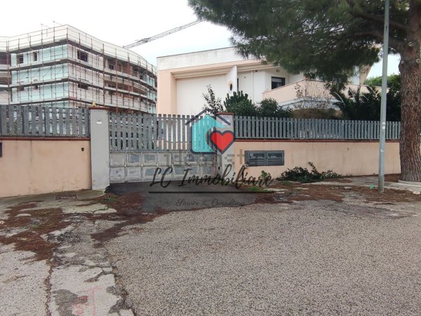 appartamento in vendita a Taranto in zona Italia-Montegranaro