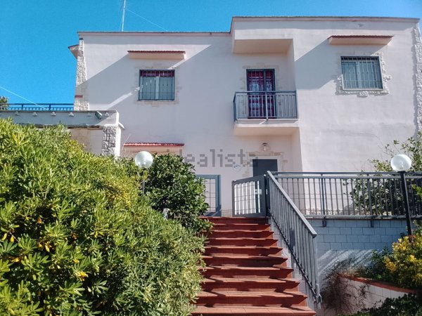 casa indipendente in vendita a Taranto in zona Talsano