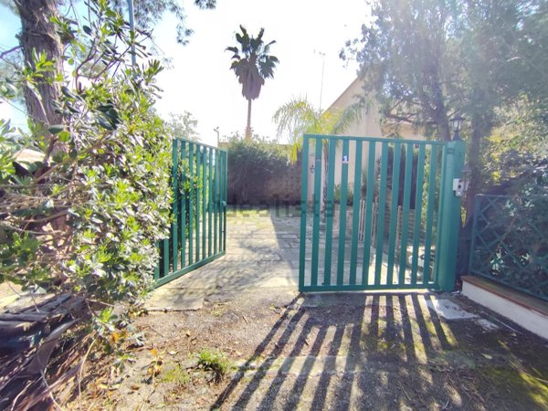 casa indipendente in vendita a Taranto