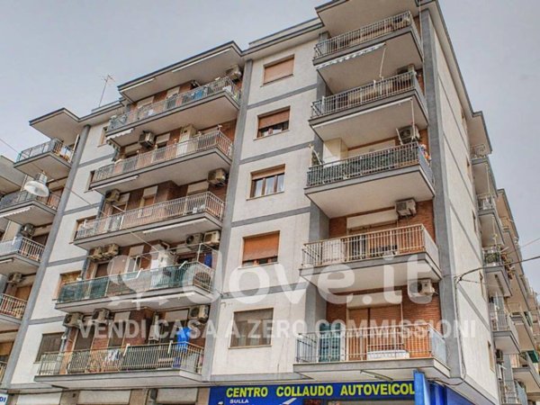 appartamento in vendita a Taranto in zona Tre Carrare-Battisti