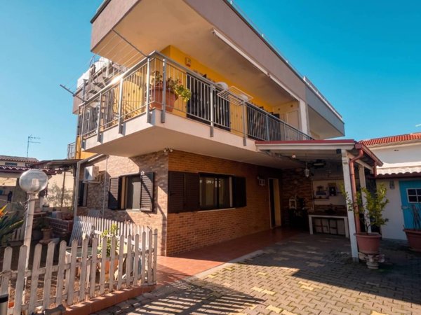 casa indipendente in vendita a Taranto in zona Talsano