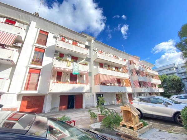 appartamento in vendita a Taranto in zona Solito-Corvisea
