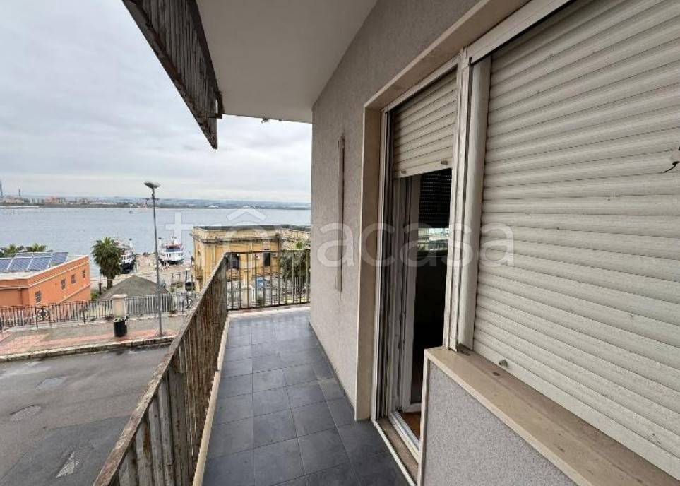 appartamento in vendita a Taranto in zona Borgo