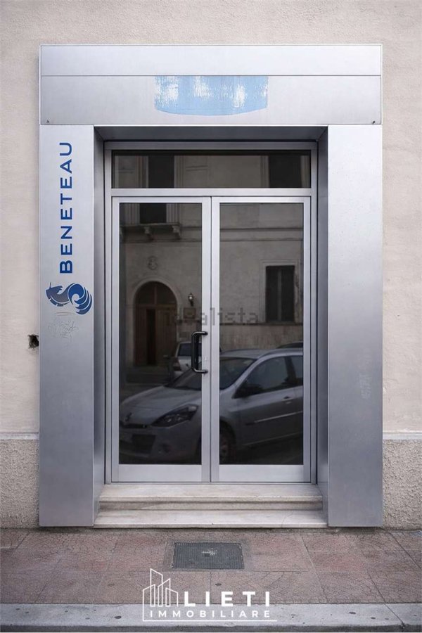 trivano in vendita a Taranto in zona Borgo