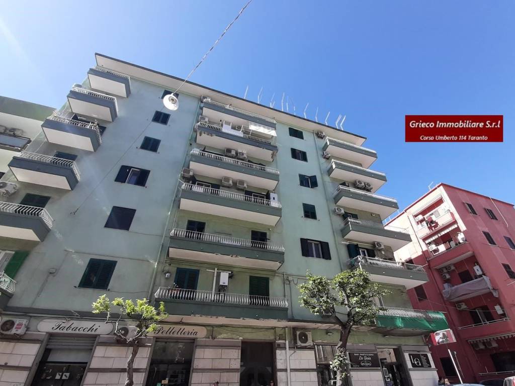 appartamento in vendita a Taranto in zona Tre Carrare-Battisti