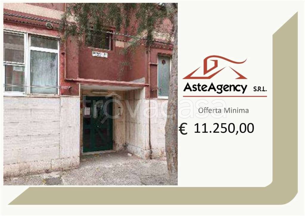 appartamento in vendita a Taranto in zona Tamburi-Croce