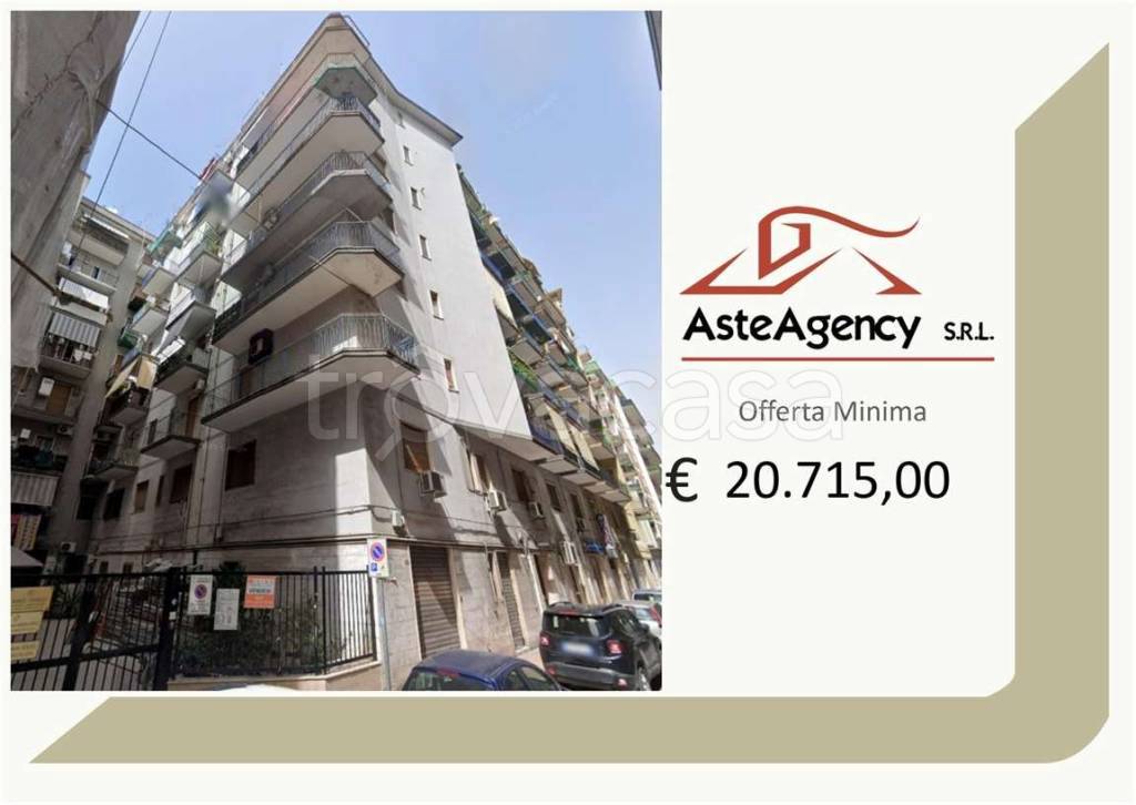 appartamento in vendita a Taranto in zona Tre Carrare-Battisti