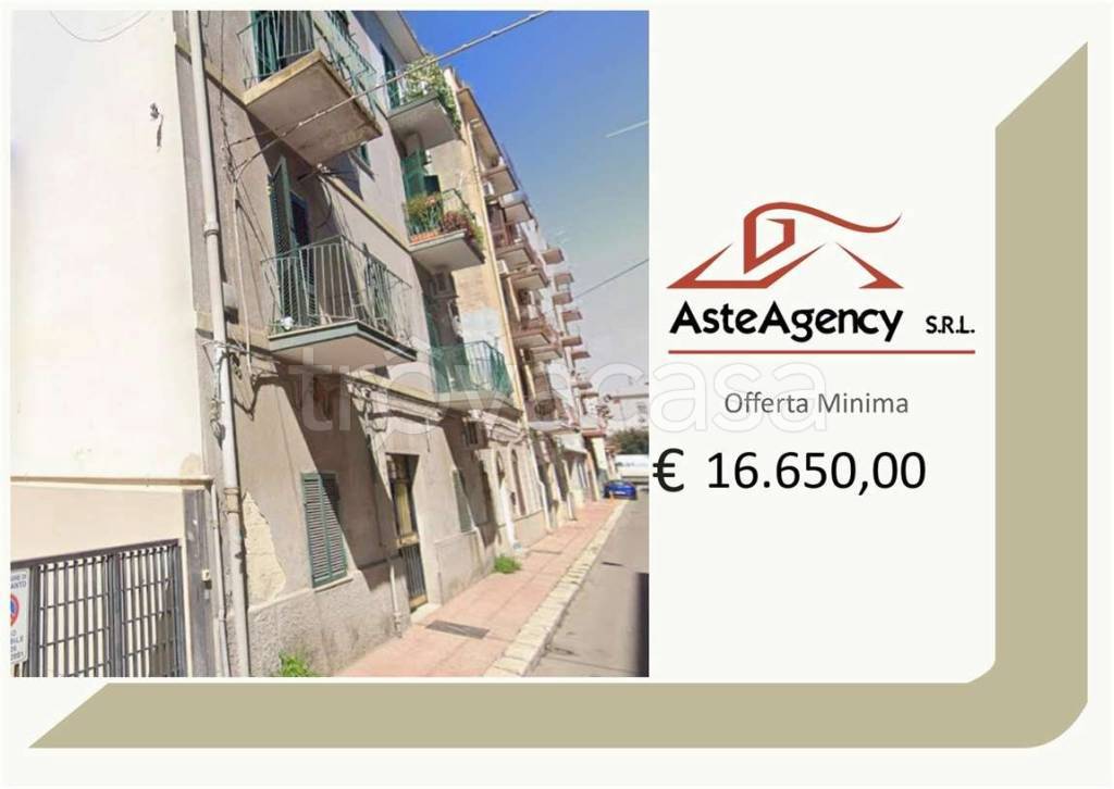 appartamento in vendita a Taranto in zona Tre Carrare-Battisti