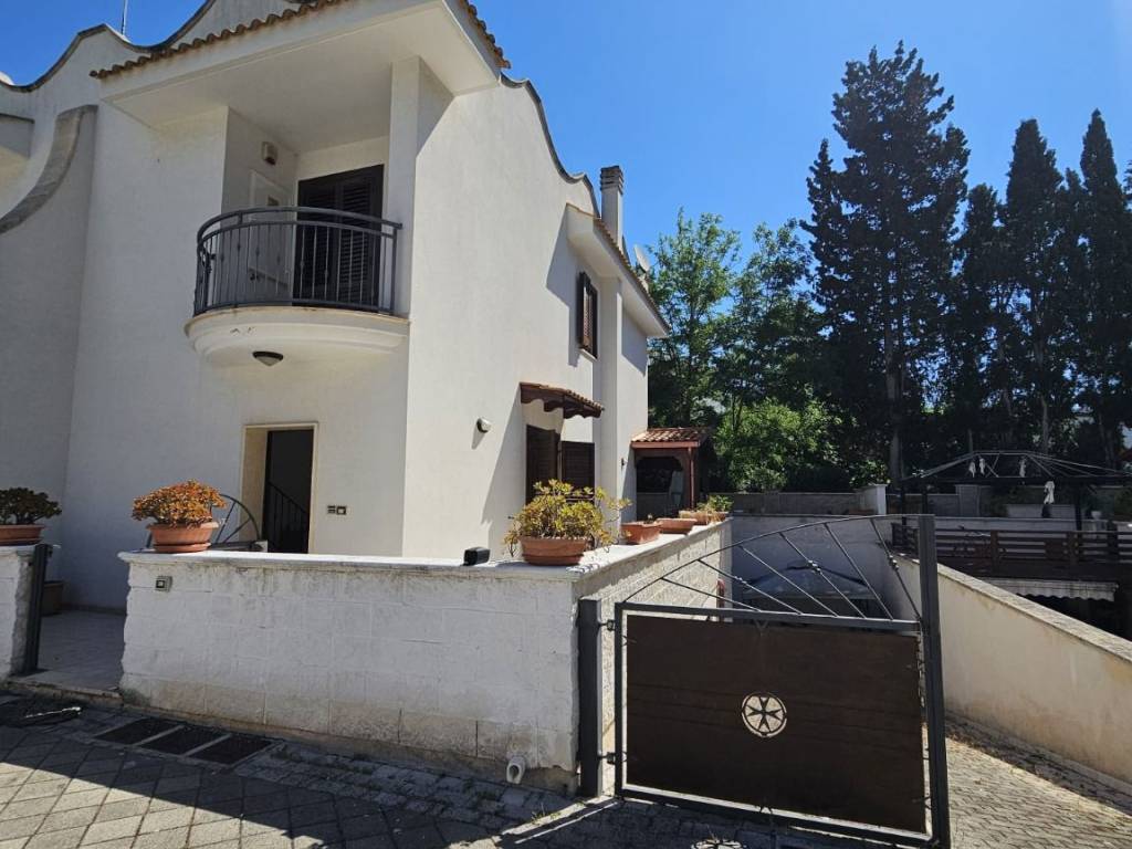casa indipendente in vendita a Taranto in zona San Vito