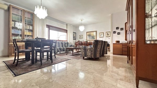 appartamento in vendita a Taranto in zona Borgo