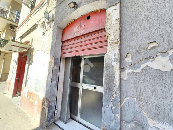 locale commerciale in vendita a Taranto in zona Tre Carrare-Battisti