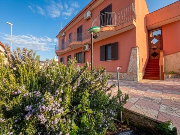 casa indipendente in vendita a Taranto in zona Talsano