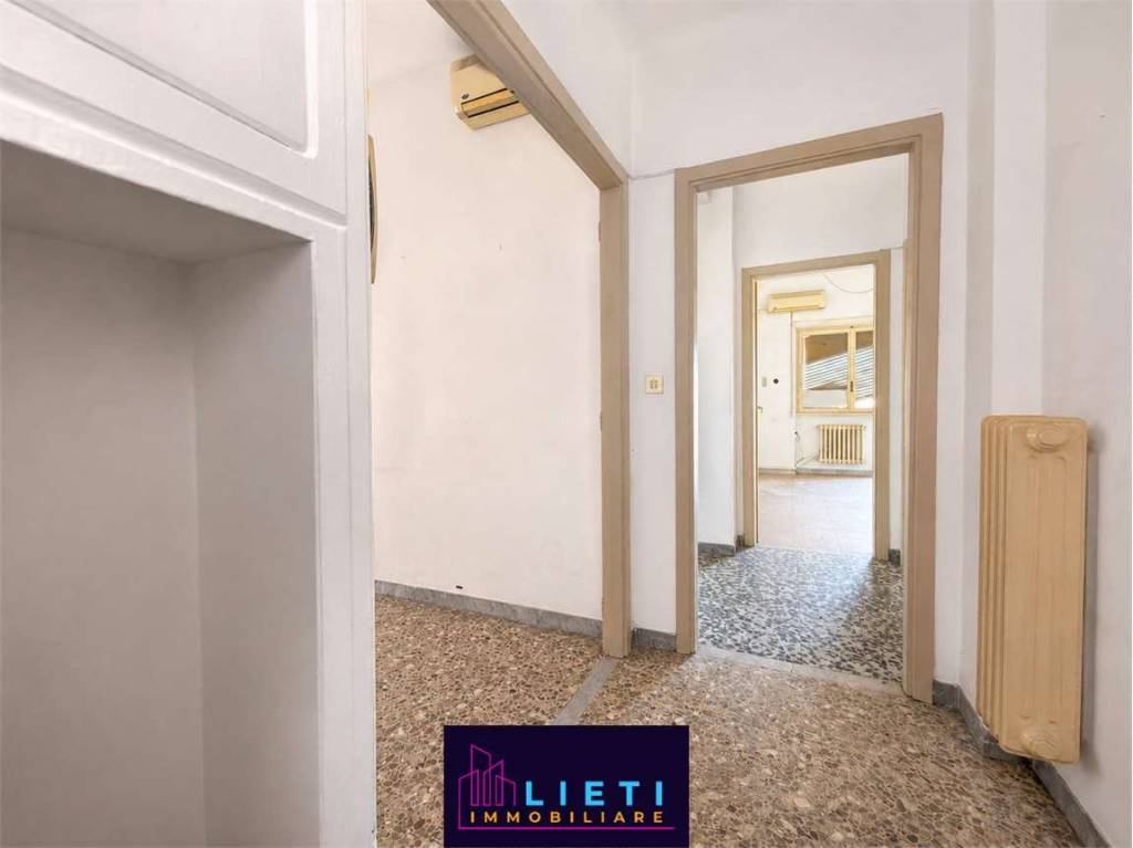 appartamento in vendita a Taranto in zona Solito-Corvisea