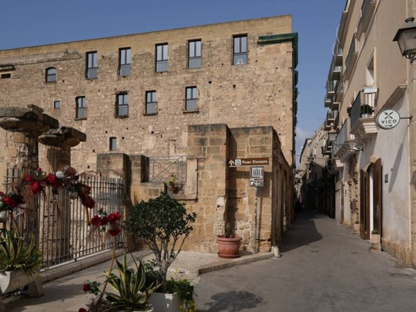 appartamento in vendita a Taranto in zona Borgo Antico