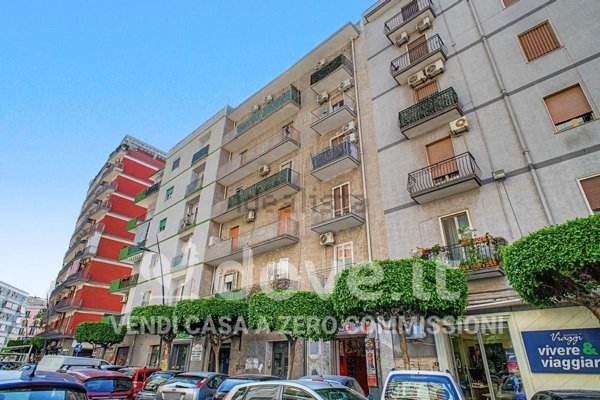 appartamento in vendita a Taranto in zona Tre Carrare-Battisti