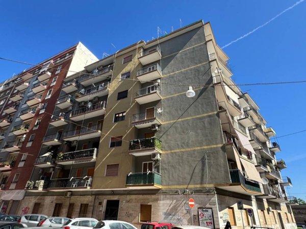 appartamento in vendita a Taranto in zona Tre Carrare-Battisti
