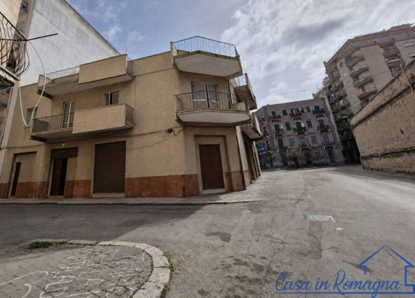 appartamento in vendita a Taranto in zona Tre Carrare-Battisti