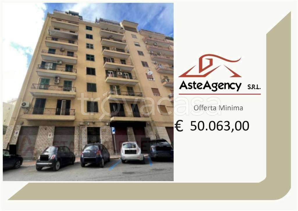 appartamento in vendita a Taranto in zona Borgo