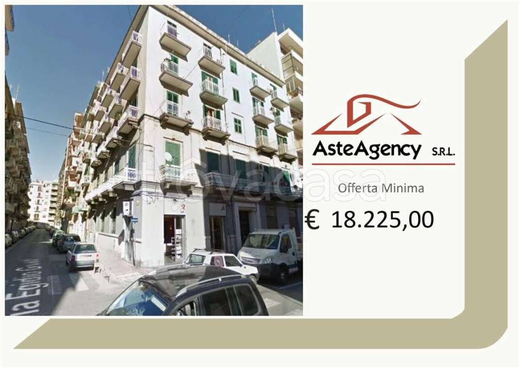appartamento in vendita a Taranto in zona Tre Carrare-Battisti